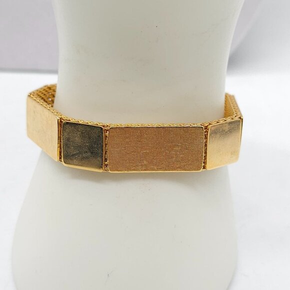 Vintage Gold Tone Textured Rectangular Link Bracelet With Fold Over Clasp - Picture 1 of 4